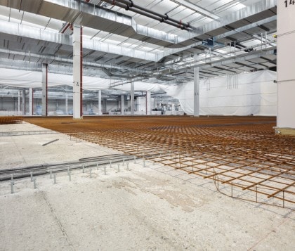 Strengthening and rehabilitation with concrete overlays