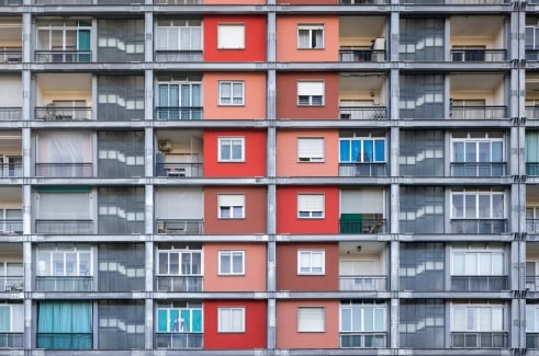 L’ESOSCHELETRO CHE RINFORZA E RINNOVA IL CONDOMINIO CIME BIANCHE DI TORINO