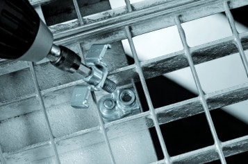 Izgara Yürüme Yollarında Güvenli Bağlantı Detayı